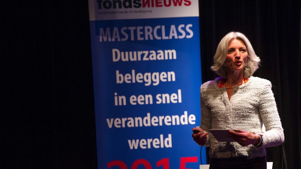 Anne Mieke van der Werf tijdens masterclass duurzaam beleggen