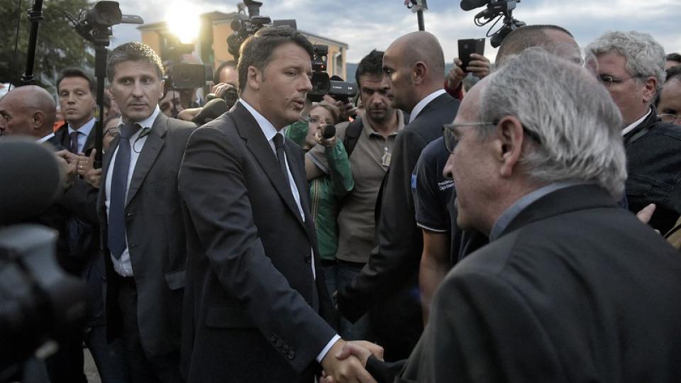 Premier Renzi tijdens de campagne 